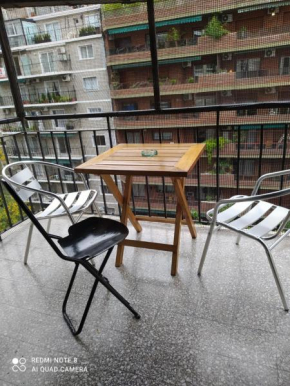 Departamento con balcón en Alto Palermo